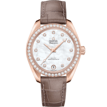 海马<span class="nowrap">系列</span> 34毫米, Sedna™ 18k金表壳 搭配 皮表带 - 22058342055001