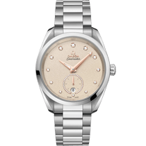 海马<span class="nowrap">系列</span> 38毫米, 精钢表壳 搭配 精钢表链 - 22010382059001