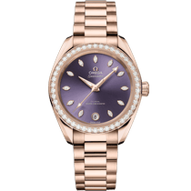 海马<span class="nowrap">系列</span> 34毫米, Sedna™ 18k金表壳 搭配 Sedna™ 18k金表链 - 22055342060001