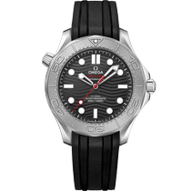 海马<span class="nowrap">系列</span> 42毫米, 精钢表壳 搭配 橡胶表带 - 21032422001002