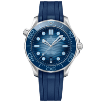 海马<span class="nowrap">系列</span> 42毫米, 精钢表壳 搭配 橡胶表带 - 21032422003002