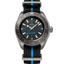 海马<span class="nowrap">系列</span> 45.5毫米, 钛金属表壳 搭配 NATO表带 - 21592462101001