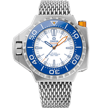 海马<span class="nowrap">系列</span> 55 x 48毫米, 钛金属表壳 搭配 钛金属表链 - 22790552104001