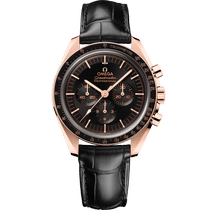 超霸<span class="nowrap">系列</span> 42毫米, Sedna™ 18k金表壳 搭配 皮表带 - 31063425001001