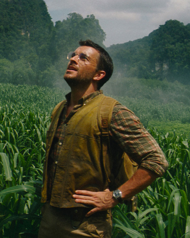 乔纳森·贝利在《侏罗纪世界重生》中佩戴铁道大师